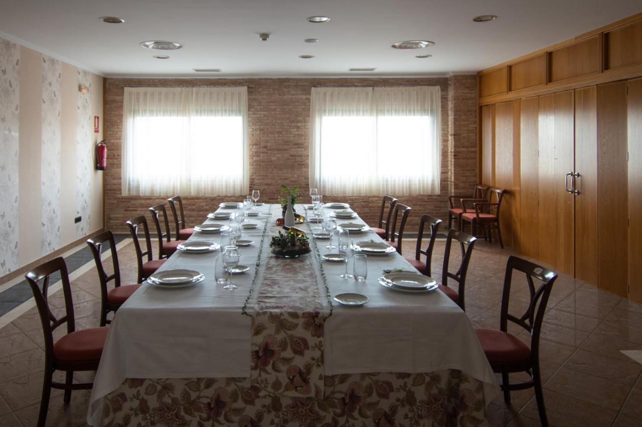 Hospedium Hotel Dona Mafalda De Castilla Plasencia Exterior photo